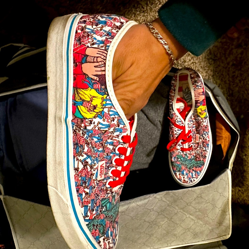 Vans shoes -wheres Waldo edition